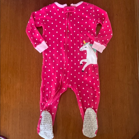 🍊5/$25 Carter's Pink and White Footies with Unicorn Design size 12m - Picture 2 of 8